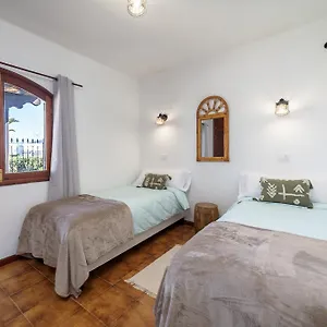  Villa Vv Makita By Hh